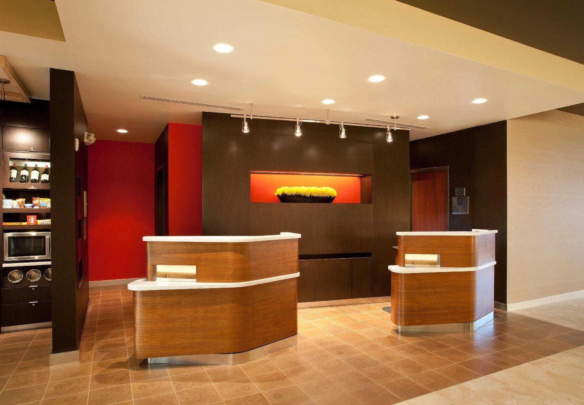 Courtyard By Marriott San Diego Oceanside Interior photo