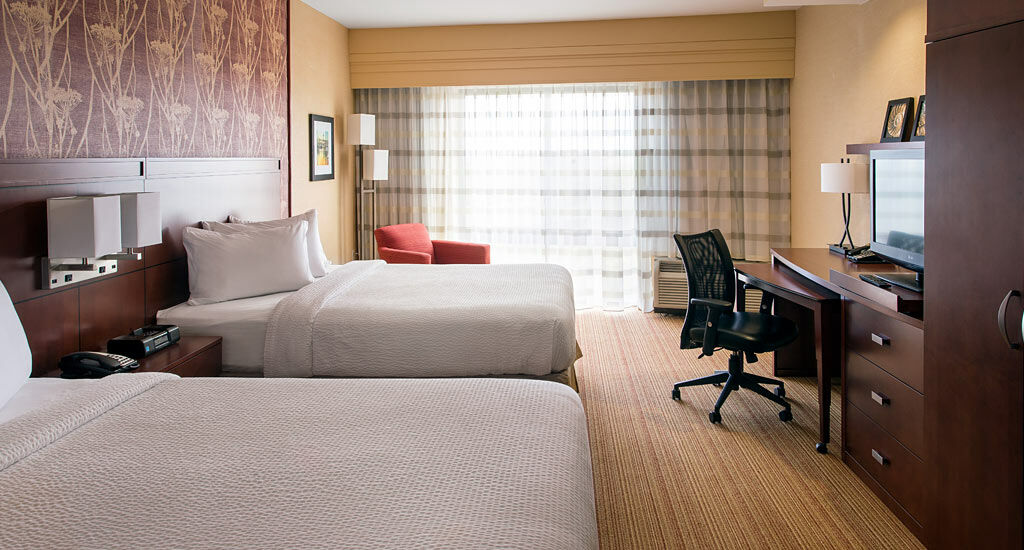 Courtyard By Marriott San Diego Oceanside Exterior photo